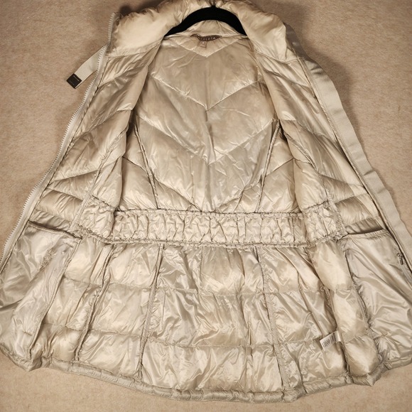 Athleta Women's Cream Quilted Down Filled‎ Vest Full Zip Sleeveless Puffer - Picture 6 of 13